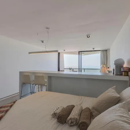 아파트 Luxury With Seaview *