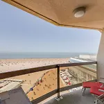Luxury With Seaview Апартаменти